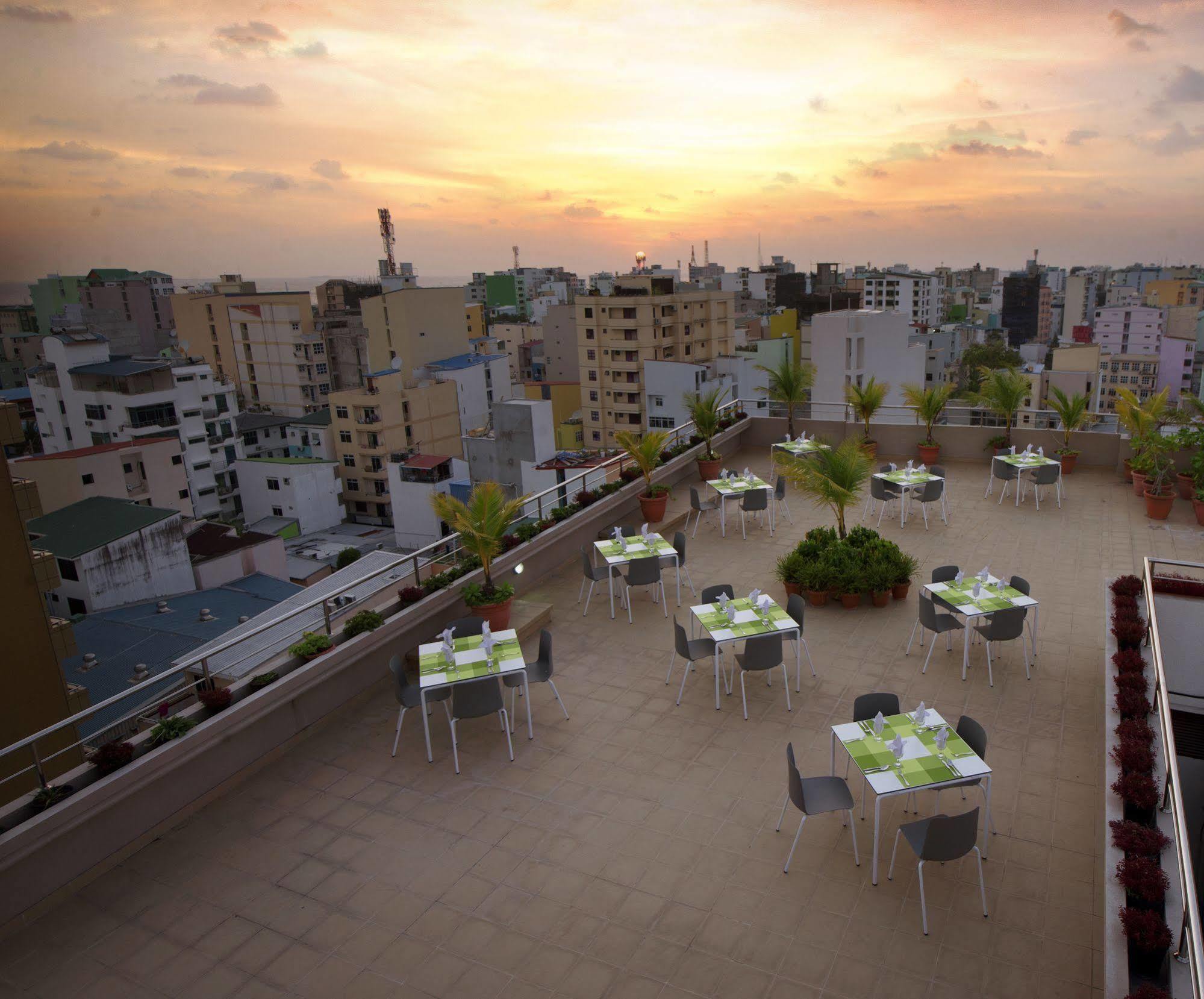 Champa Central Hotel Мале Екстер'єр фото
