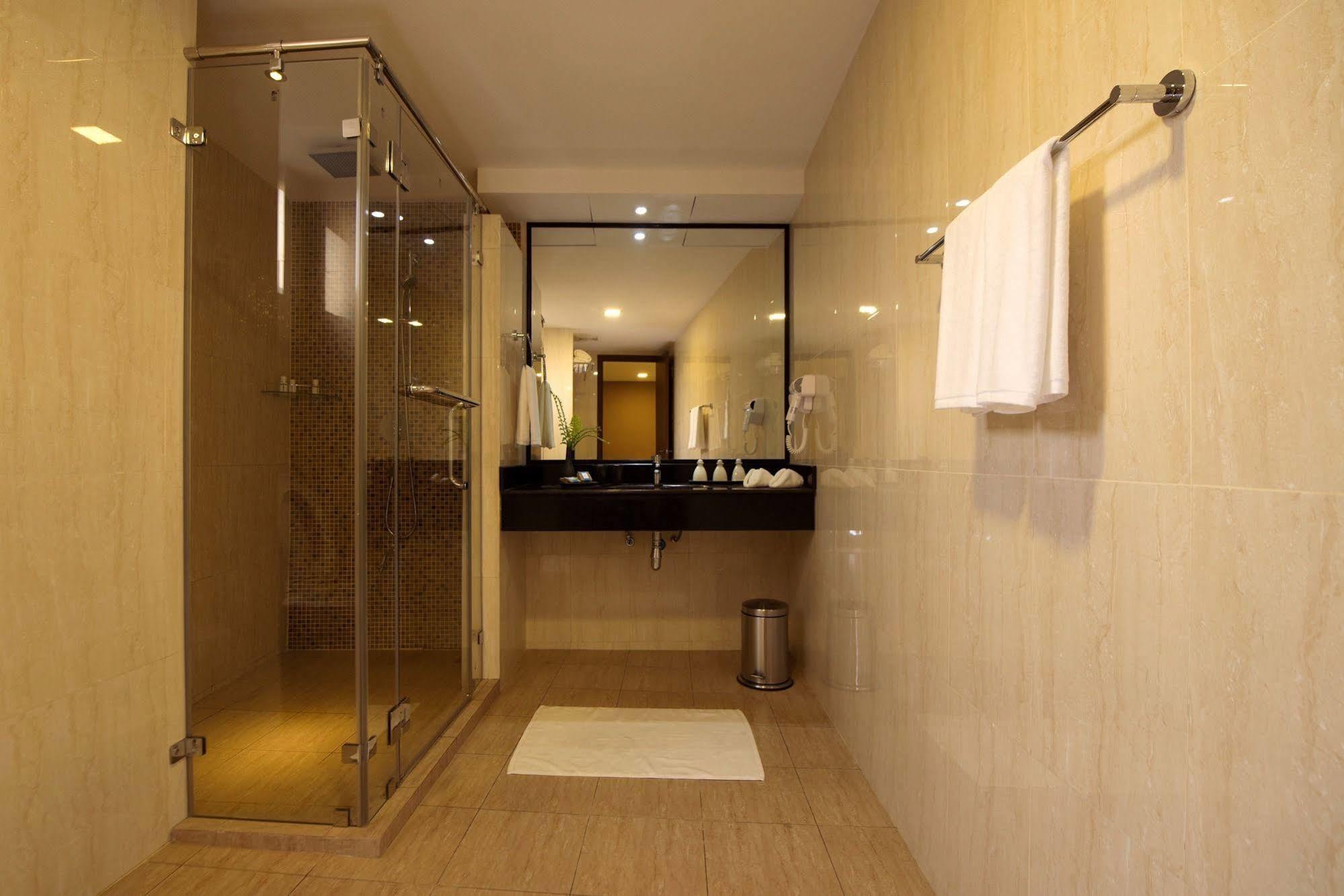 Champa Central Hotel Мале Екстер'єр фото